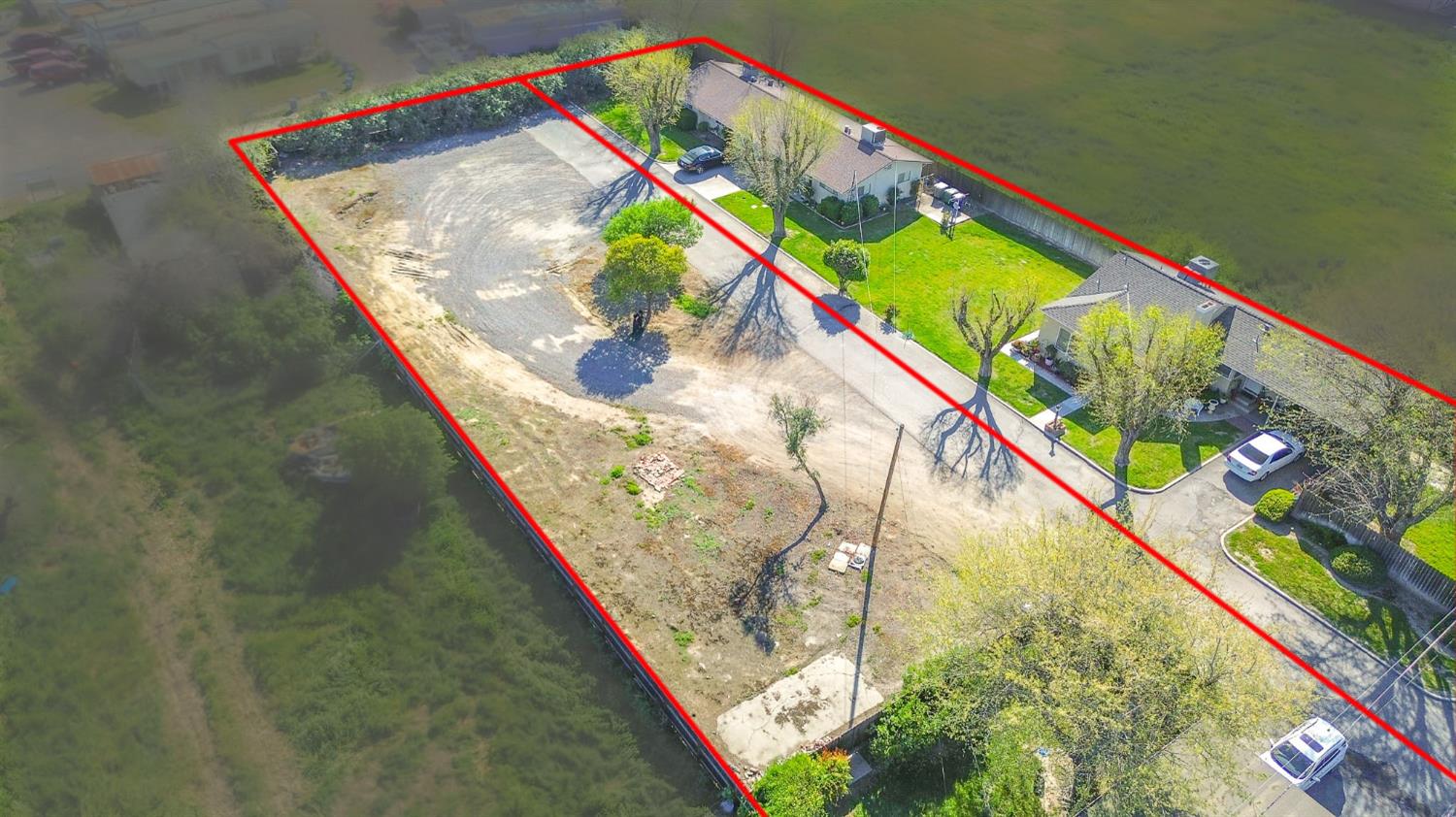 1725 E Pacheco Blvd, Los Banos, CA 93635