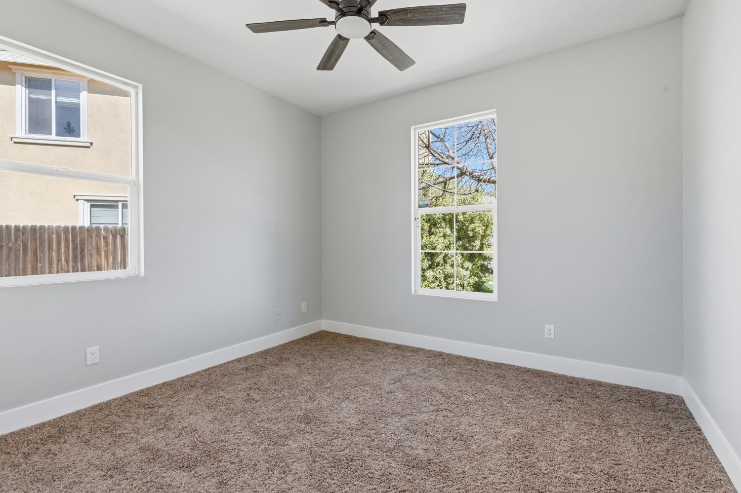 357 Wolfpack Ct, Patterson, CA 95363