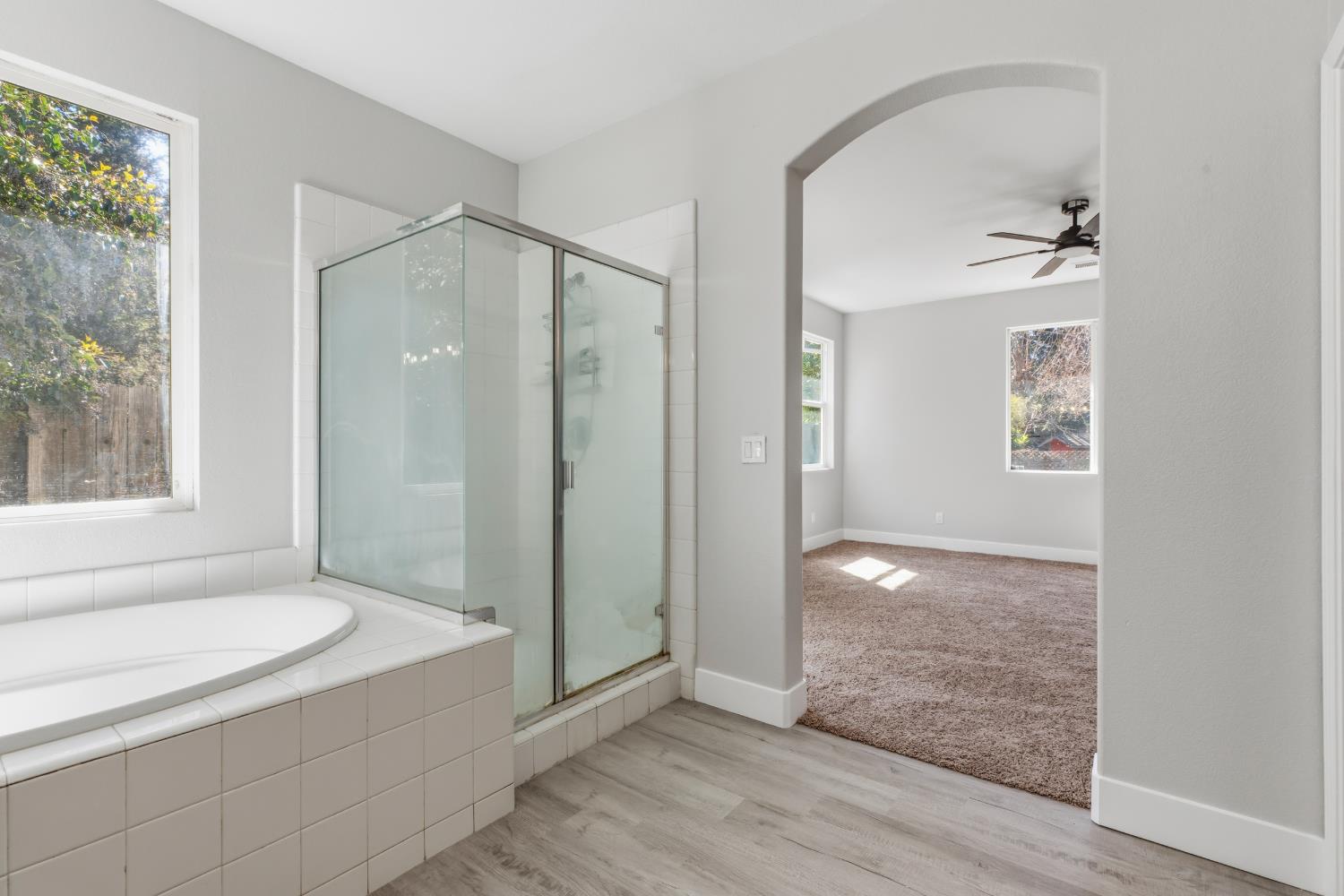 357 Wolfpack Ct, Patterson, CA 95363