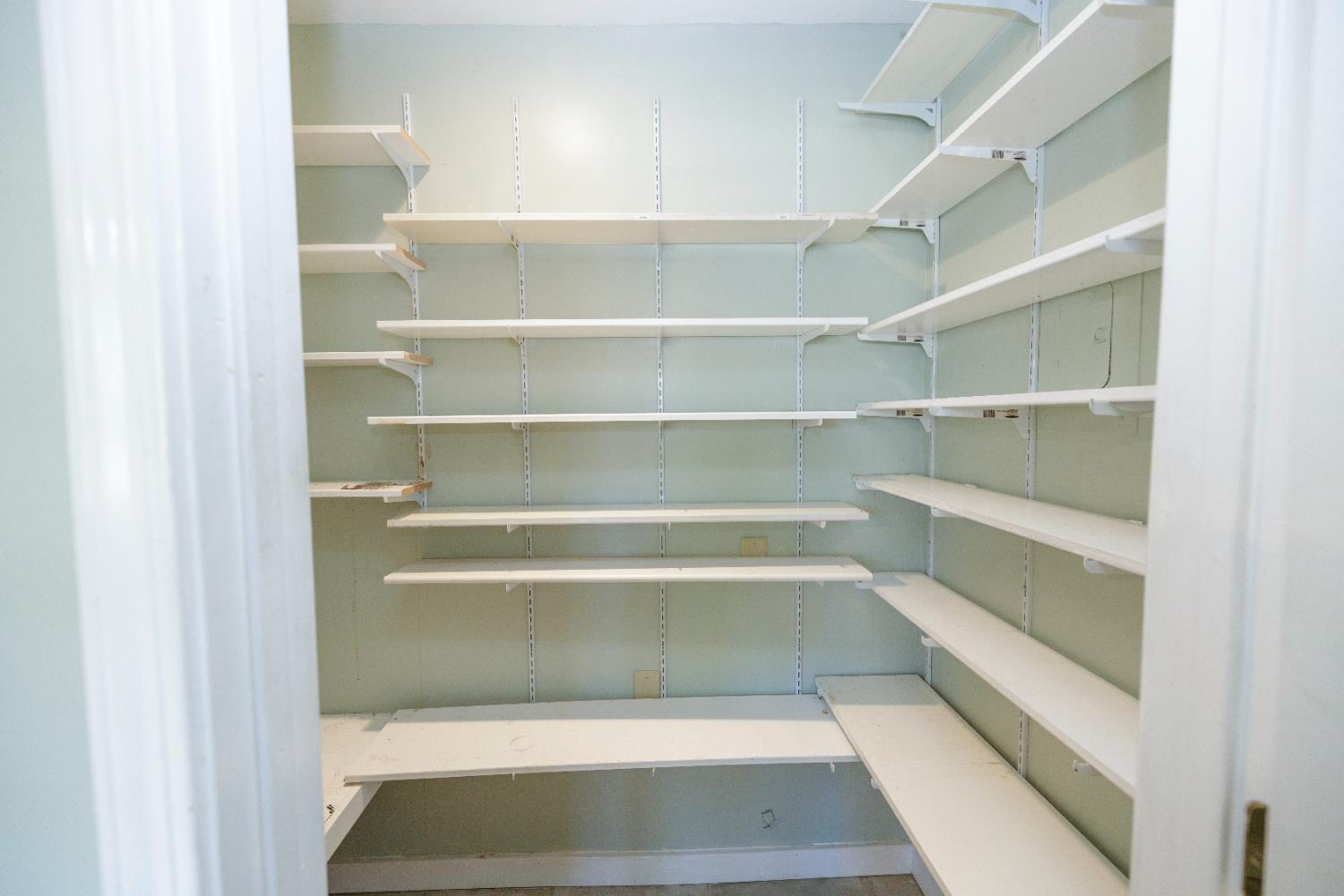 1618 Linwood Dr, Modesto, CA 95350