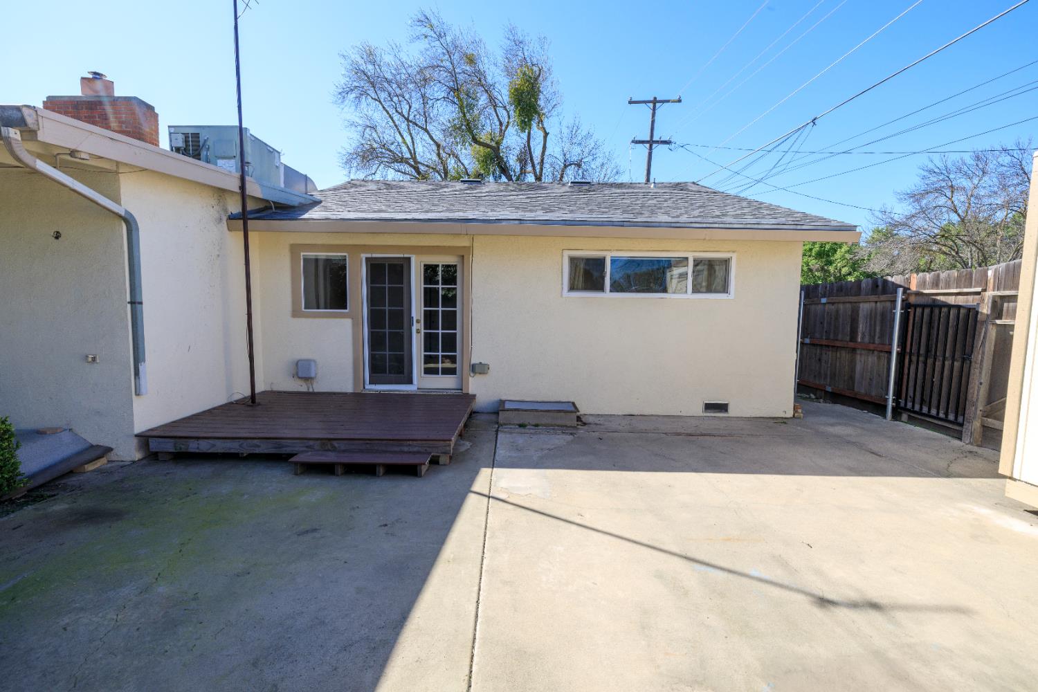 1618 Linwood Dr, Modesto, CA 95350