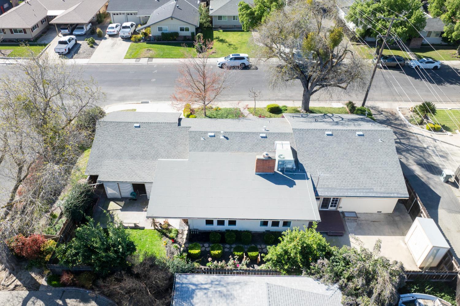 1618 Linwood Dr, Modesto, CA 95350