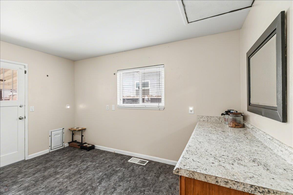 1251 David Dr, Oakdale, CA 95361