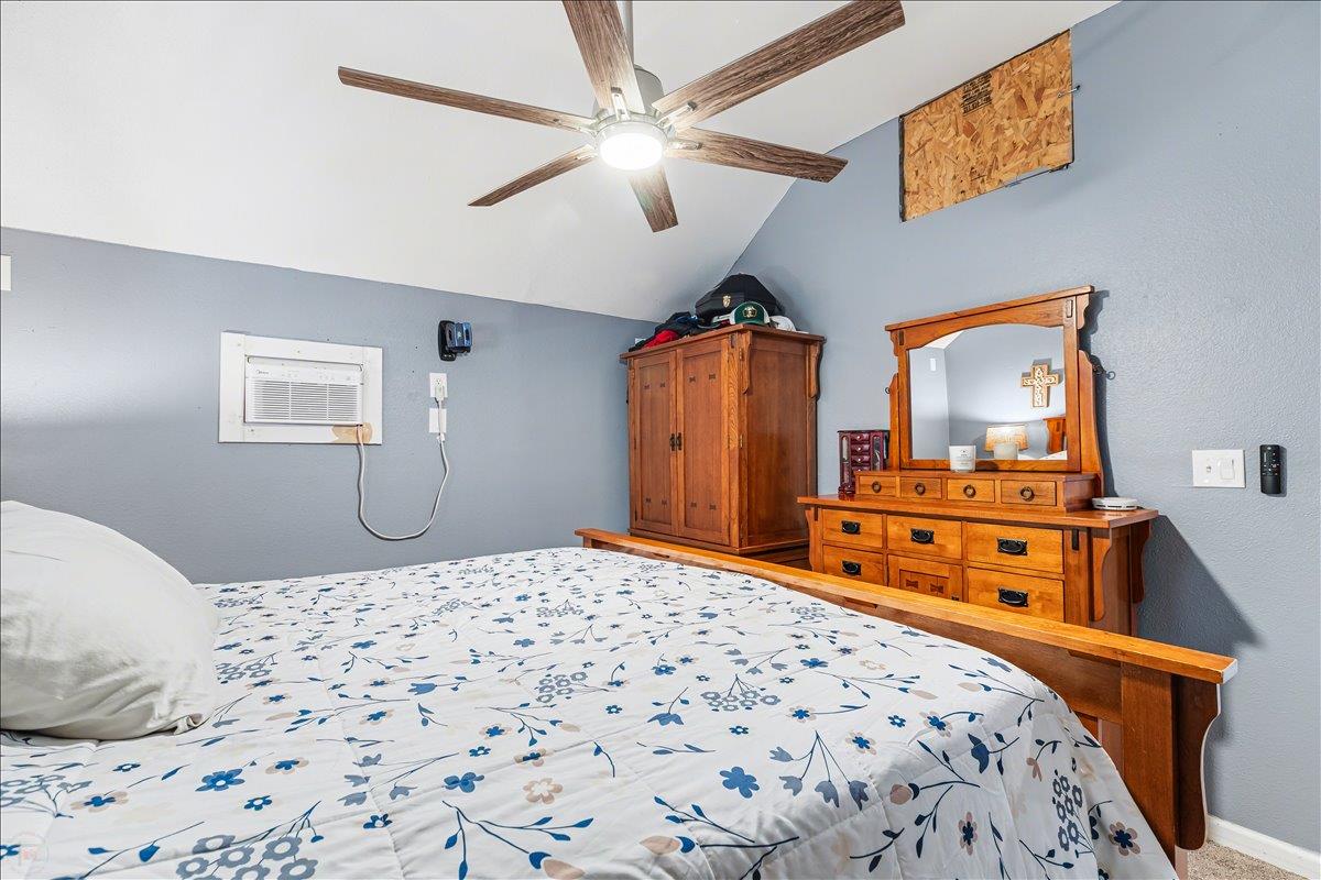 1251 David Dr, Oakdale, CA 95361