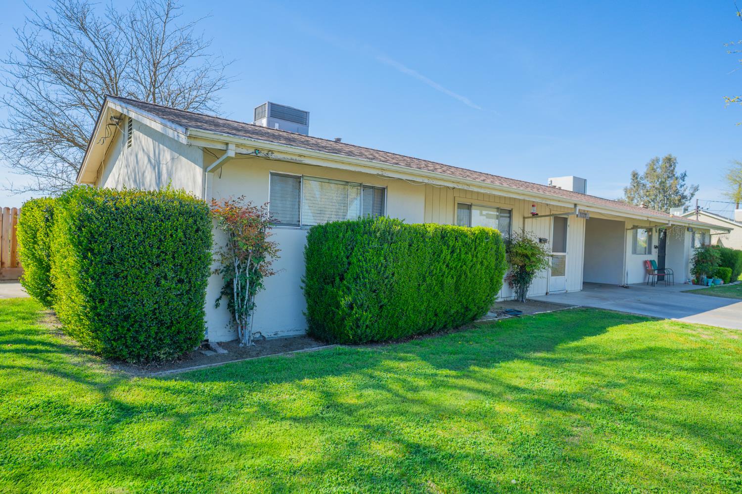 1711 E Pacheco Blvd, Los Banos, CA 93635