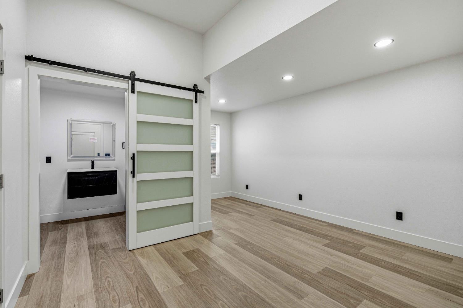 2921 5th St, Ceres, CA 95307