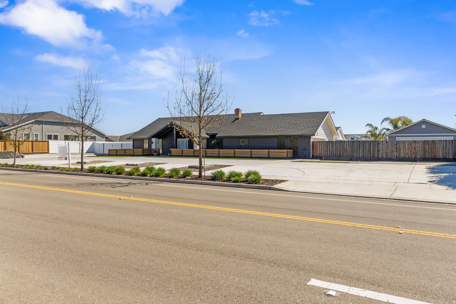 598 Southland Rd, Manteca, CA 95336