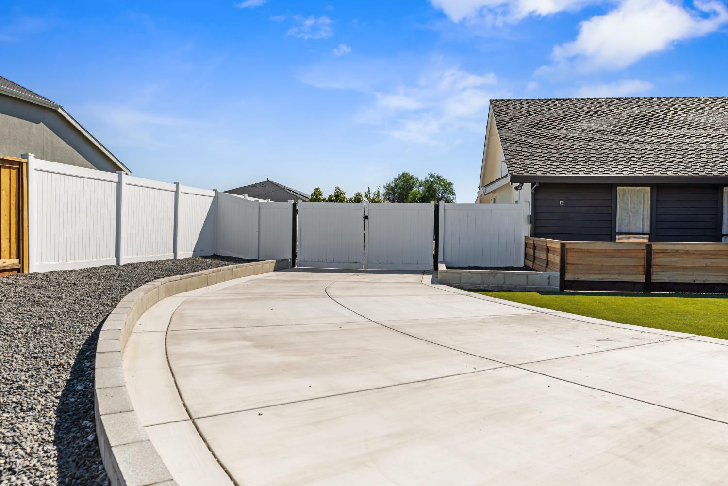 598 Southland Rd, Manteca, CA 95336