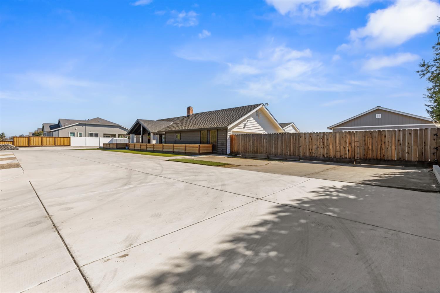 598 Southland Rd, Manteca, CA 95336