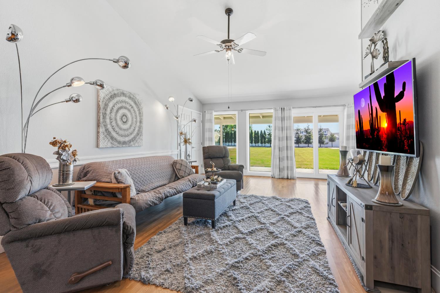 598 Southland Rd, Manteca, CA 95336