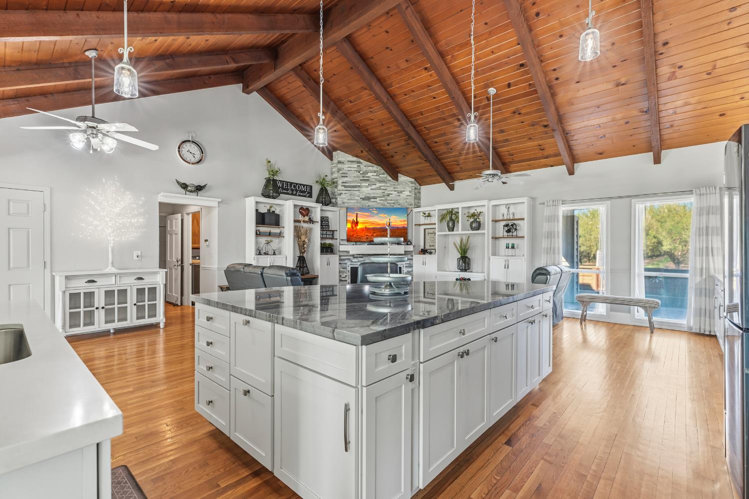 598 Southland Rd, Manteca, CA 95336