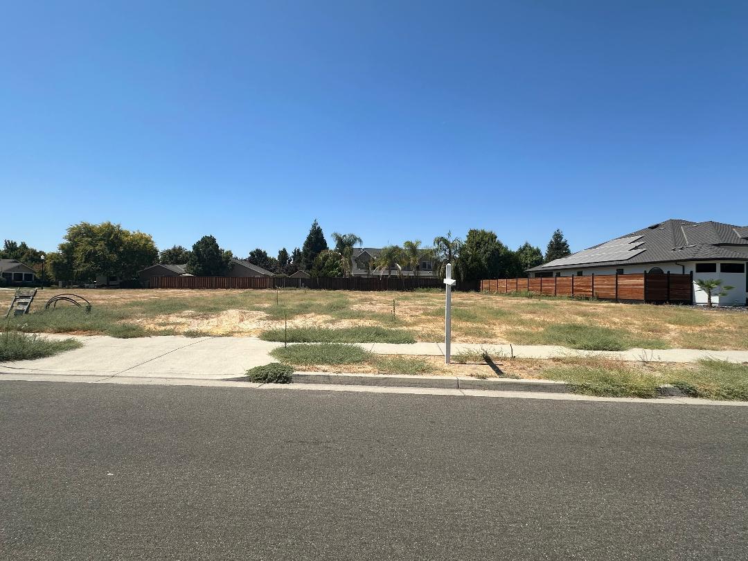 0 Country Walk Ln, Turlock, CA 95382