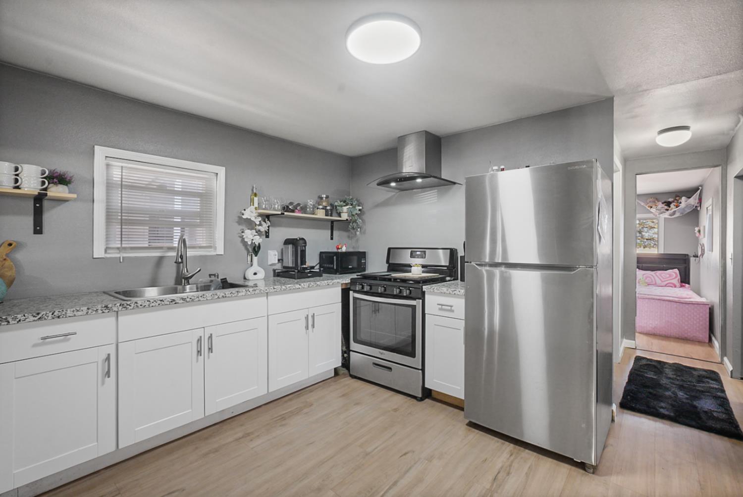 1624 S Highway 99 #10, Manteca, CA 95336