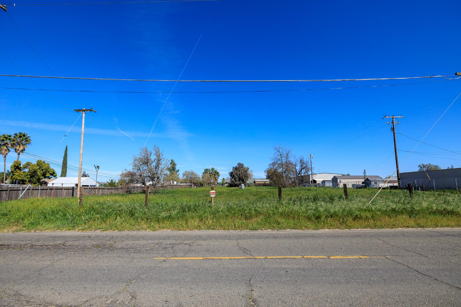 16834 Letteau Ave, Delhi, CA 95315