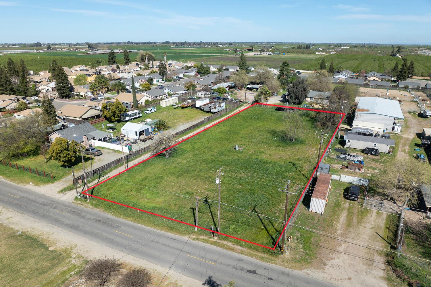 16834 Letteau Ave, Delhi, CA 95315