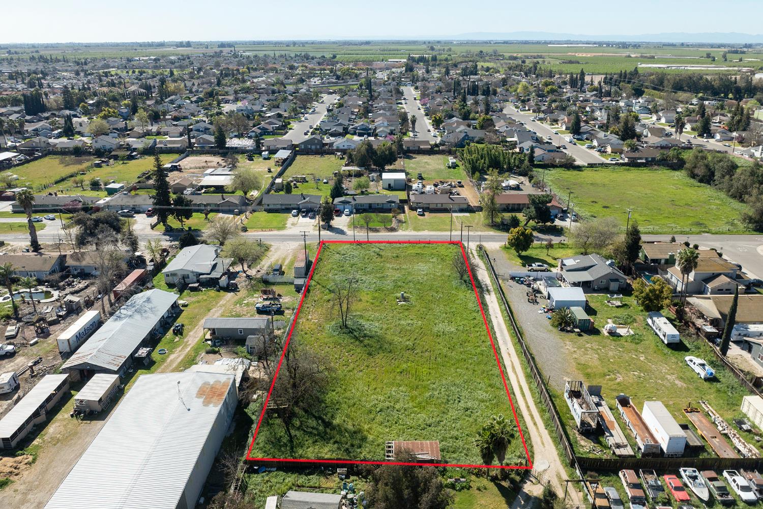 16834 Letteau Ave, Delhi, CA 95315