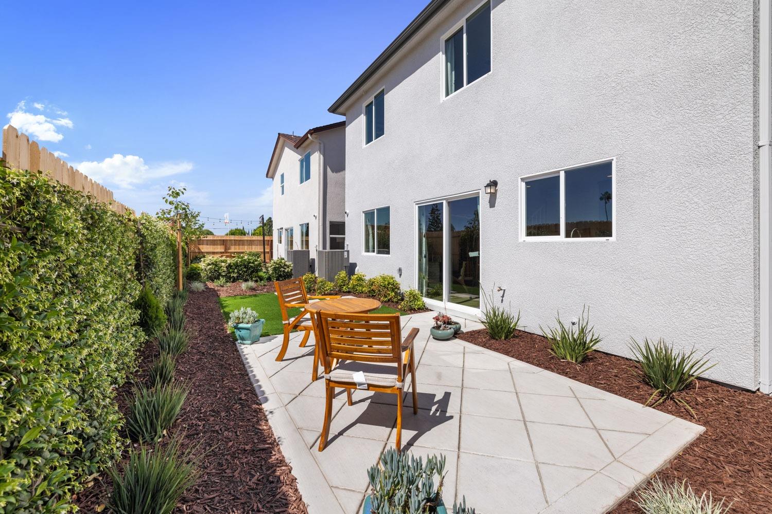 445 Lemongrass St, Turlock, CA 95380