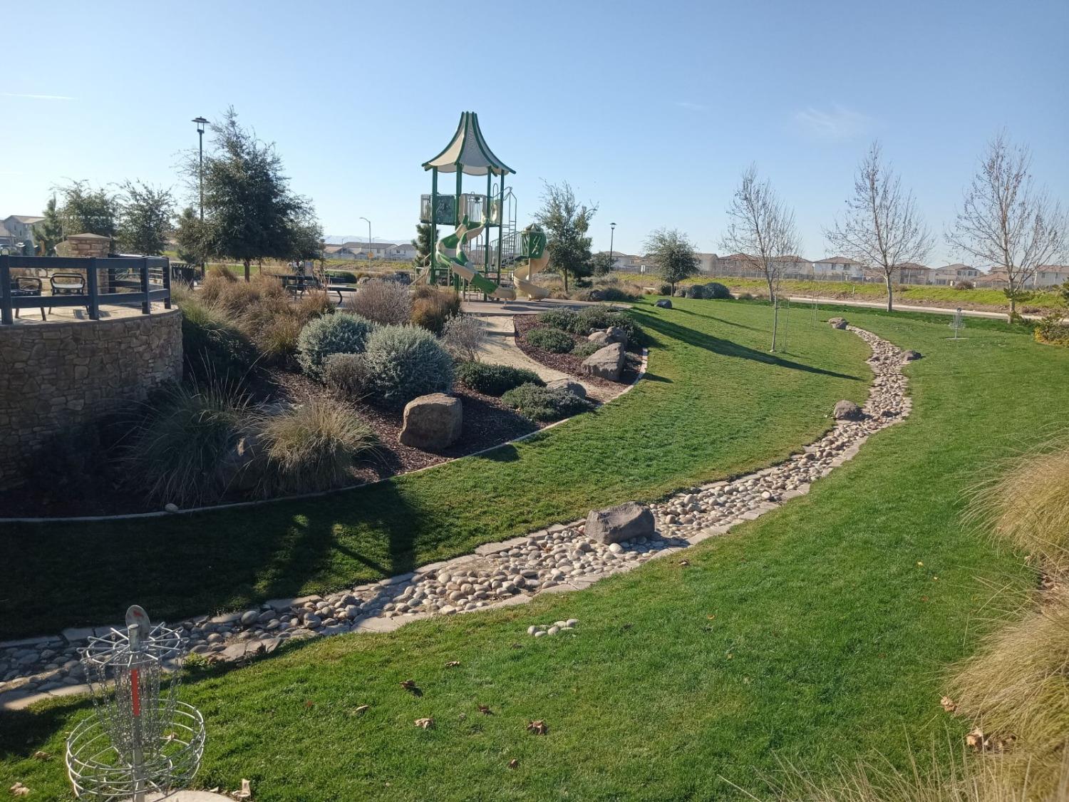 2182 River Willow Ave, Manteca, CA 95337