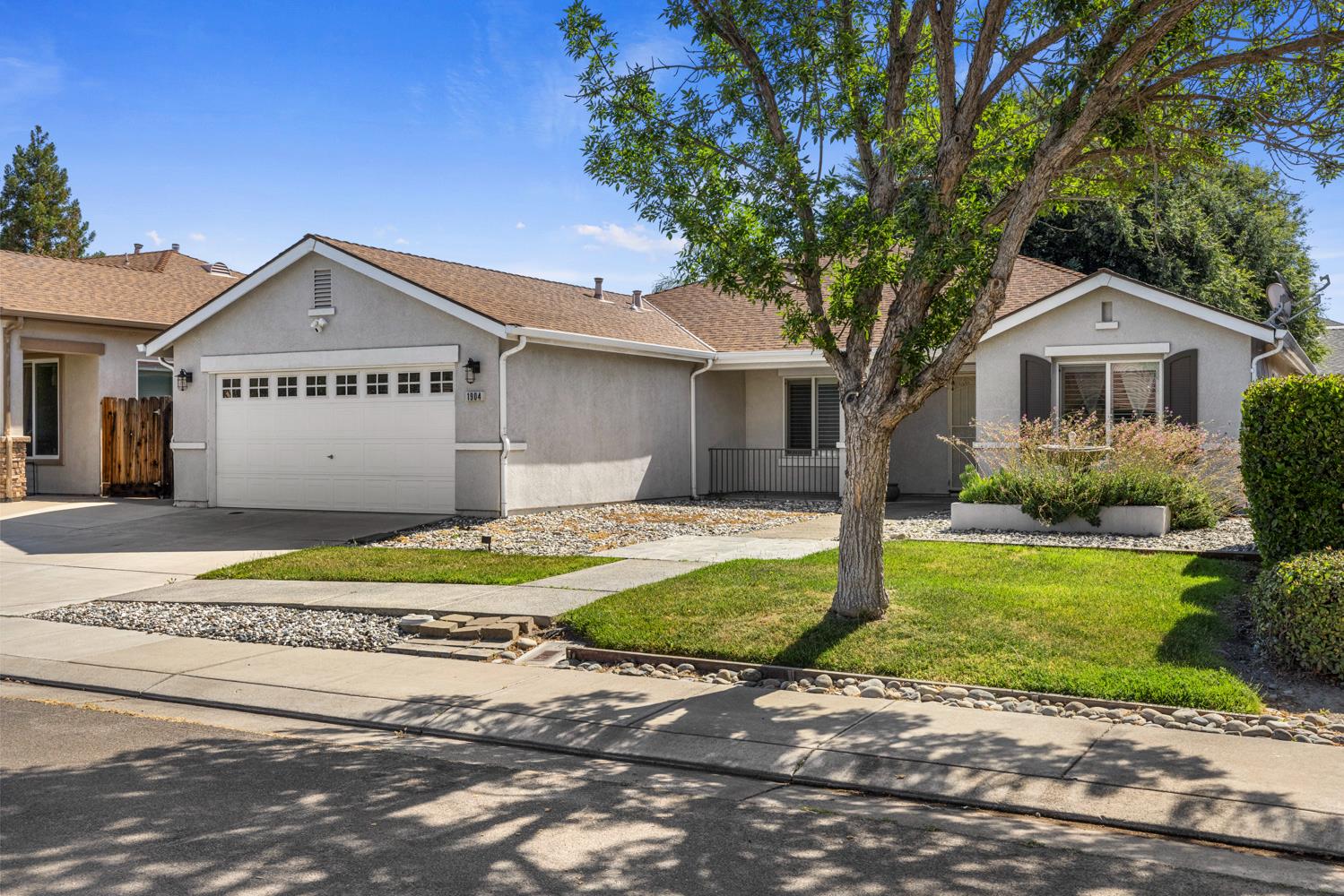1904 St Peters St, Modesto, CA 95355