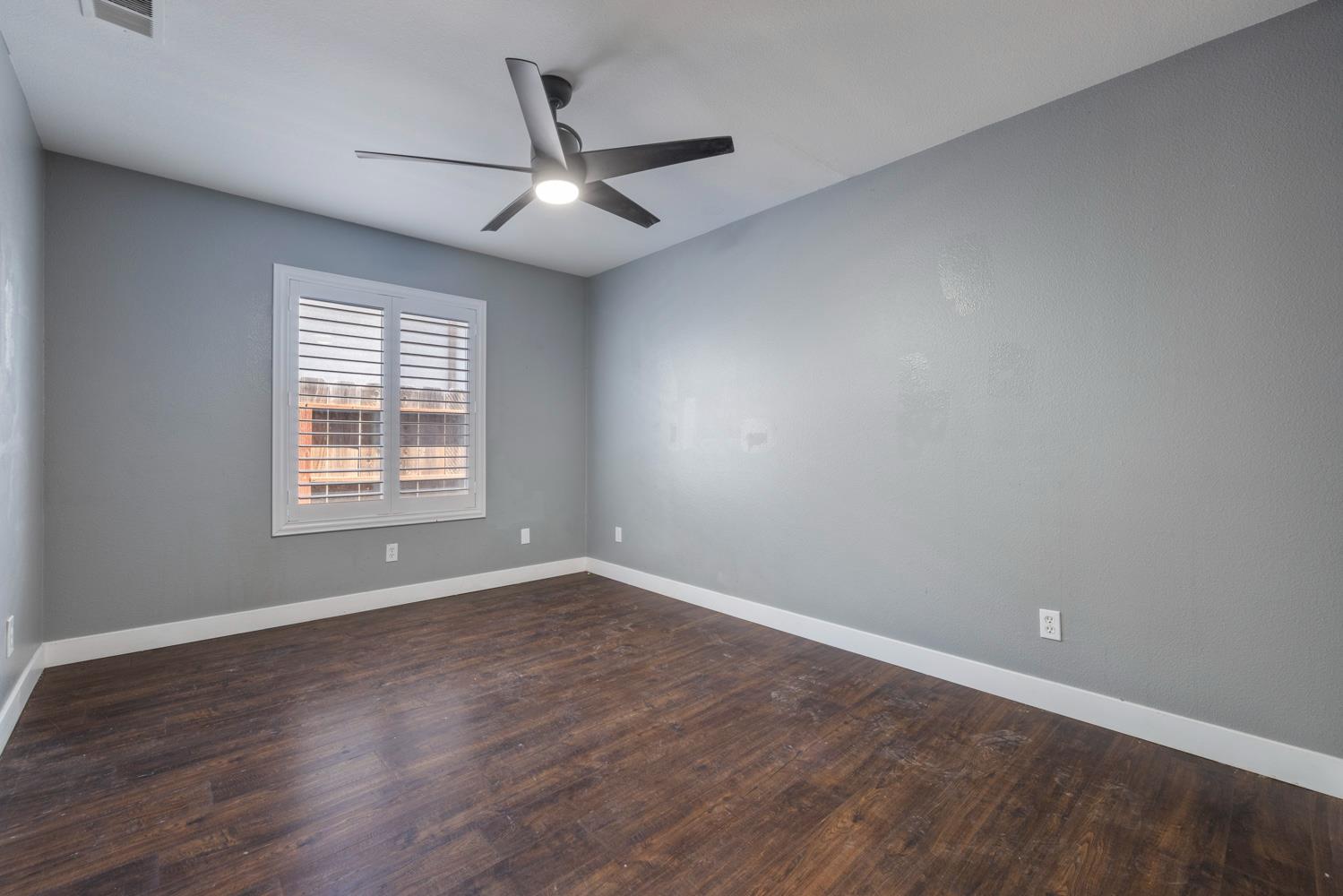 1904 St Peters St, Modesto, CA 95355