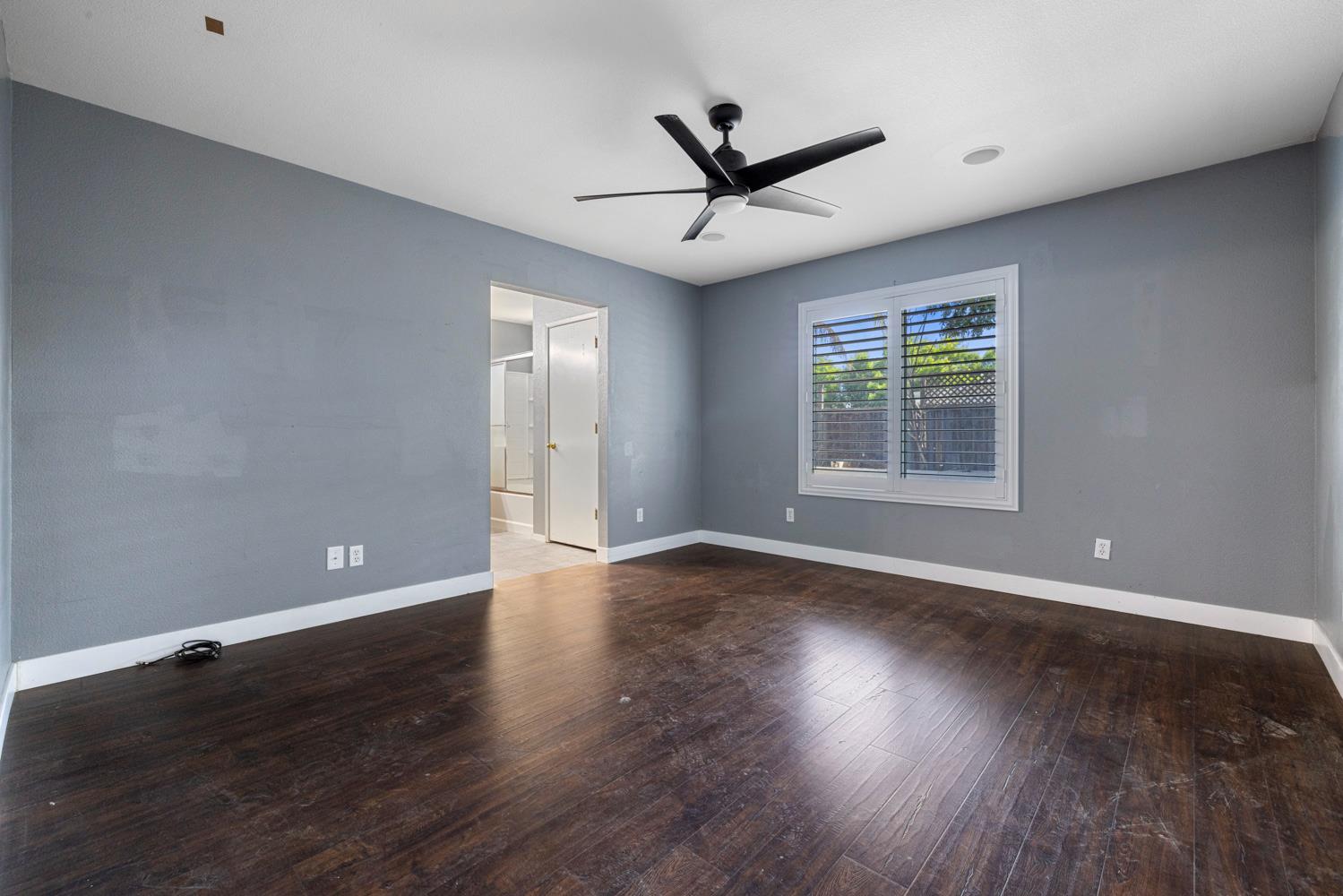 1904 St Peters St, Modesto, CA 95355