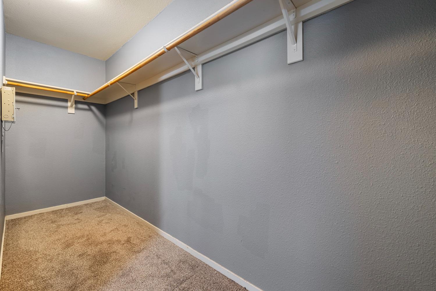 1904 St Peters St, Modesto, CA 95355