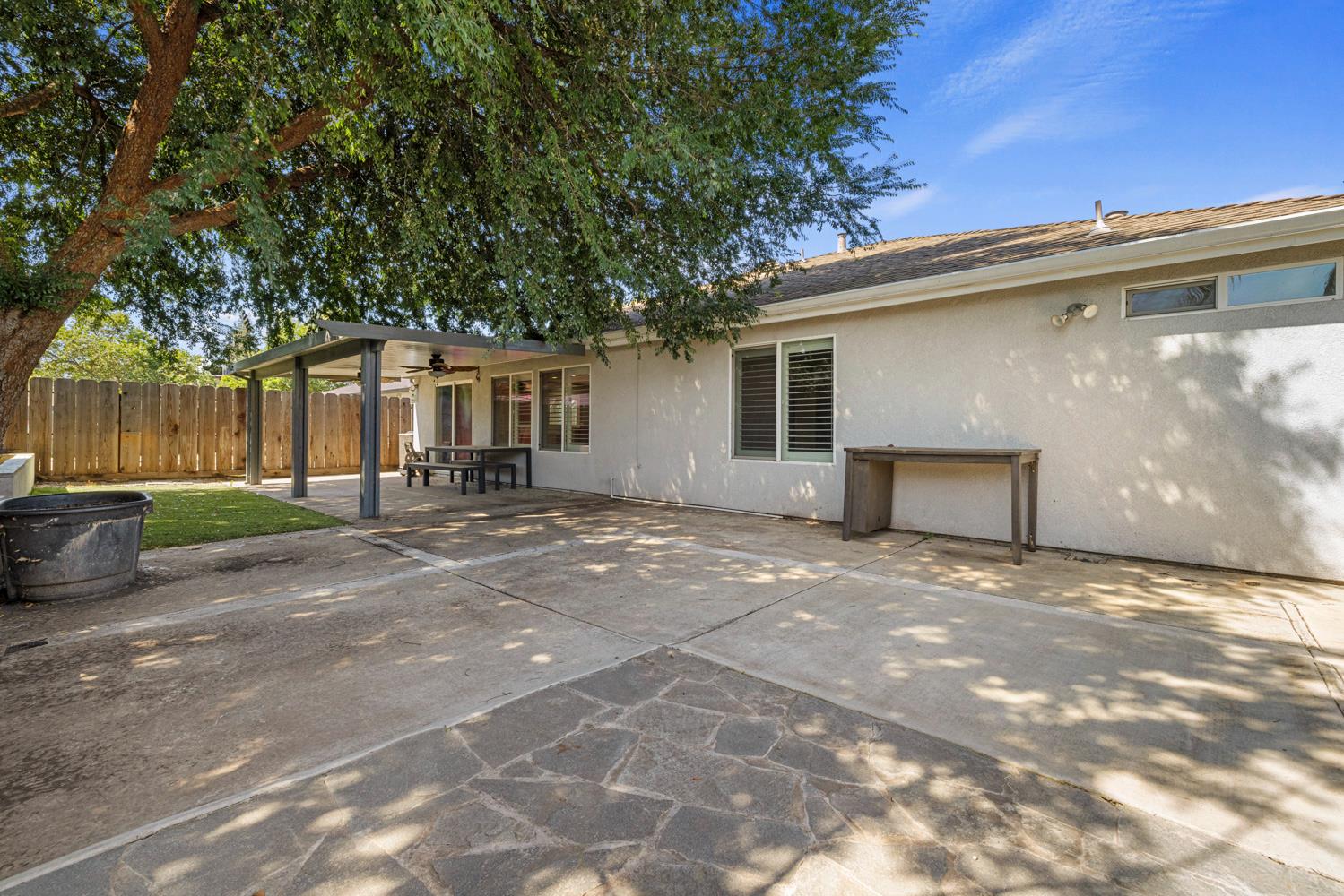 1904 St Peters St, Modesto, CA 95355