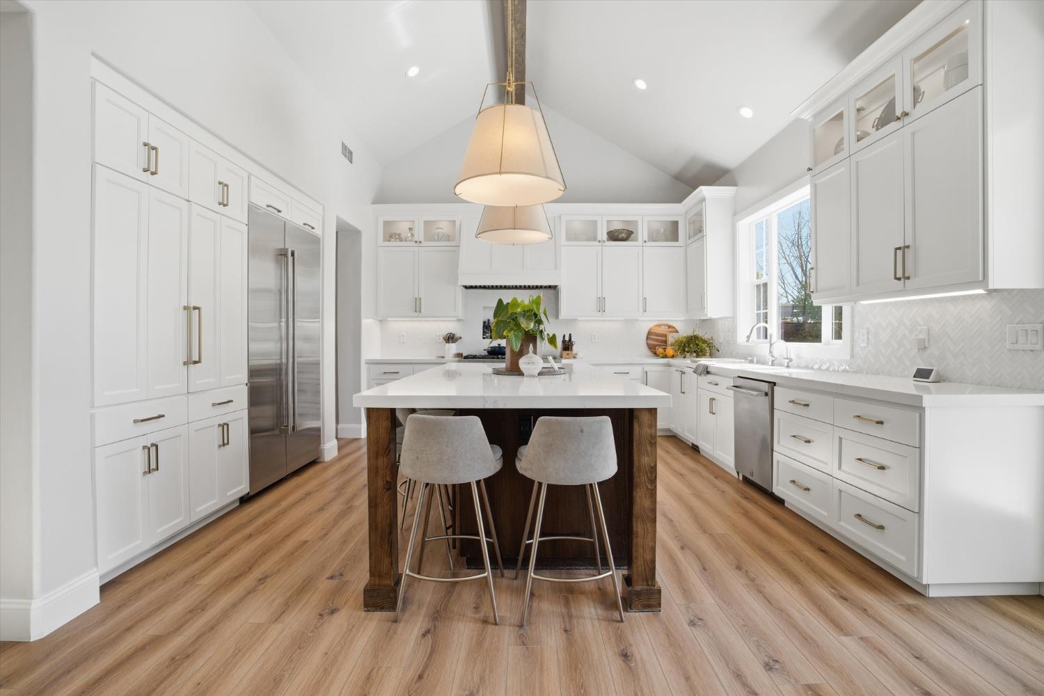 1720 Fairway Oaks Ct, Ripon, CA 95366