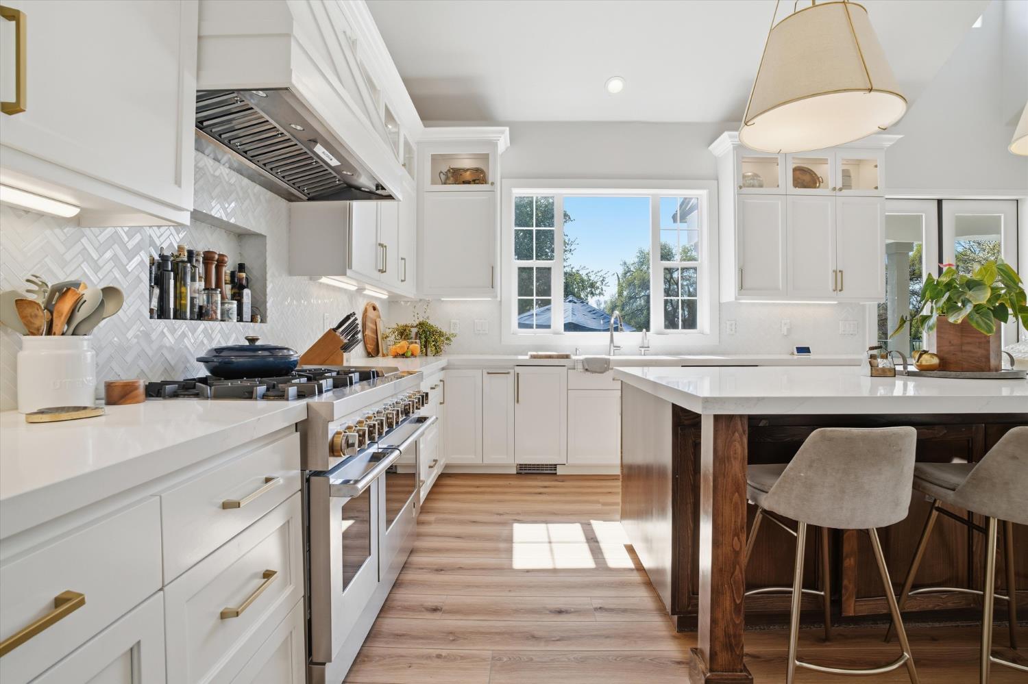 1720 Fairway Oaks Ct, Ripon, CA 95366