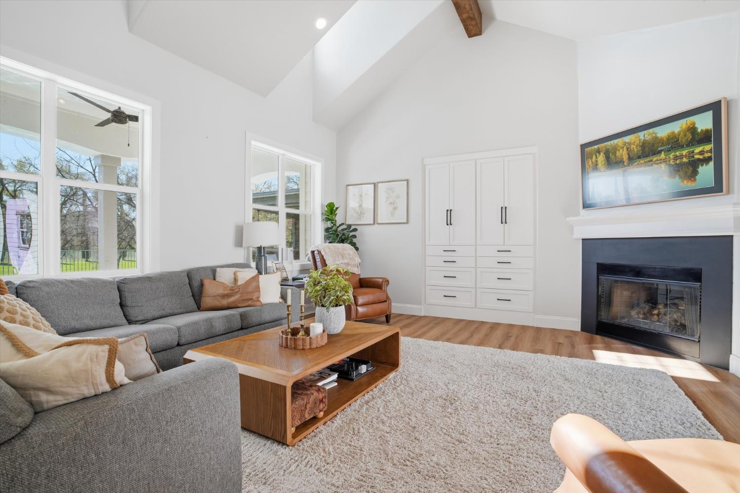 1720 Fairway Oaks Ct, Ripon, CA 95366