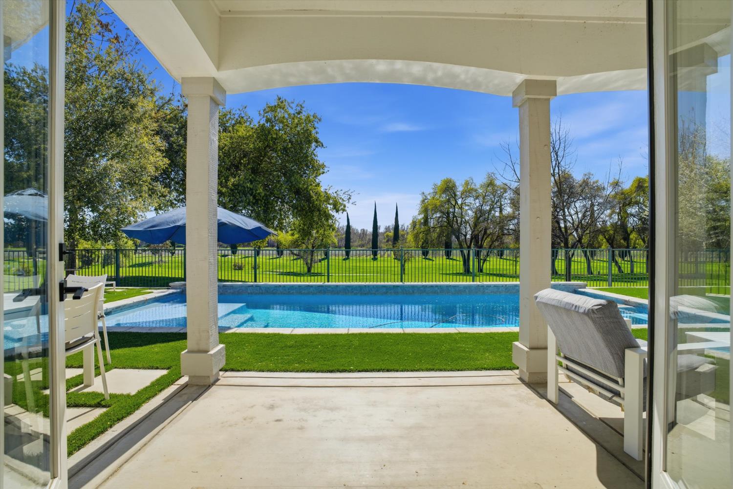 1720 Fairway Oaks Ct, Ripon, CA 95366