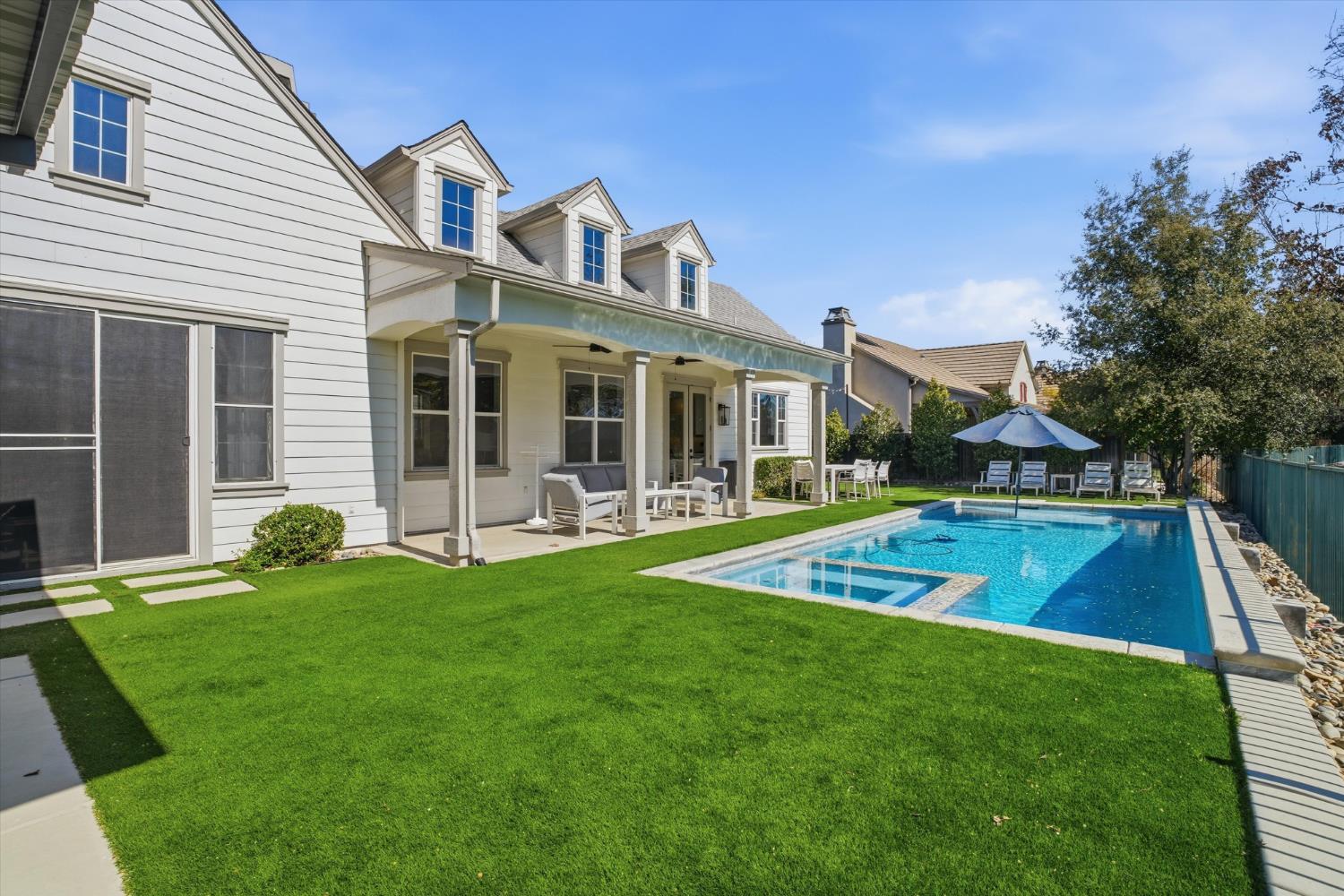 1720 Fairway Oaks Ct, Ripon, CA 95366