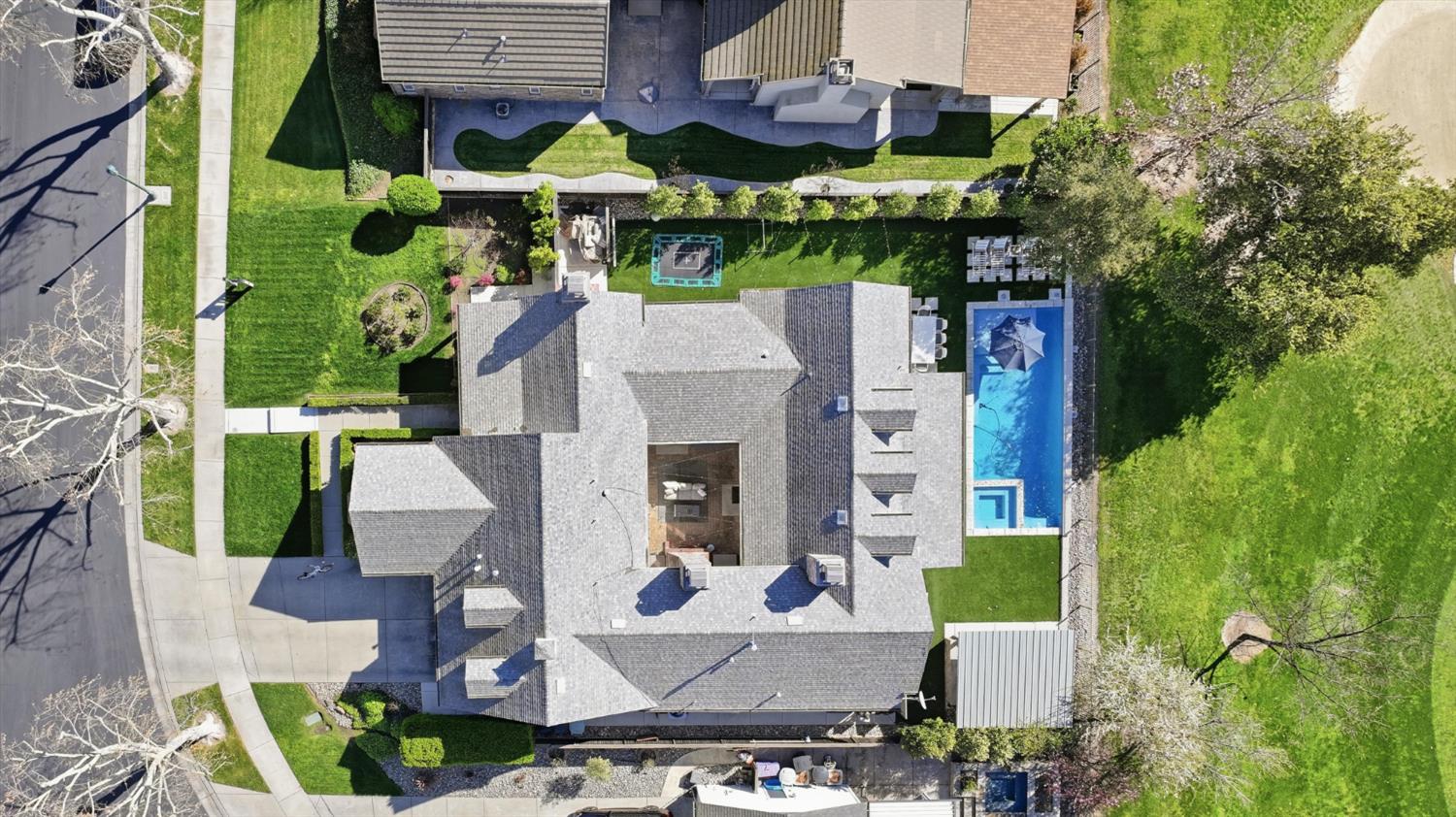 1720 Fairway Oaks Ct, Ripon, CA 95366