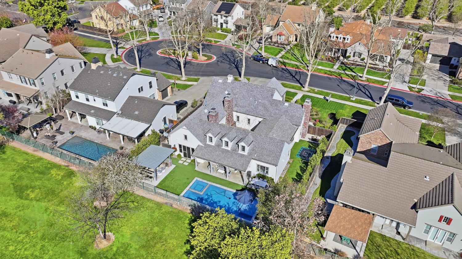 1720 Fairway Oaks Ct, Ripon, CA 95366