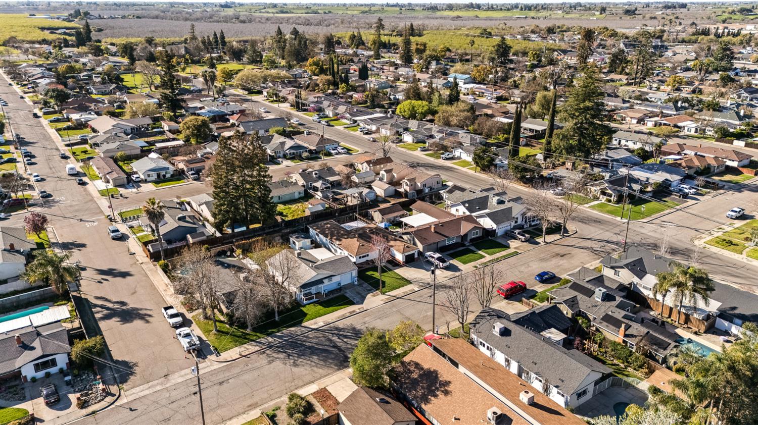 174 Warrington Ave, Oakdale, CA 95361