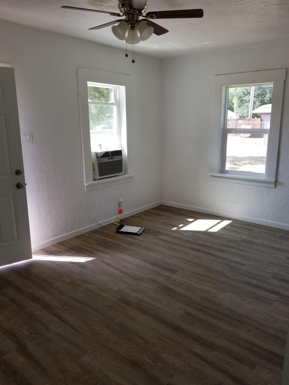 618 J St, Modesto, CA 95354