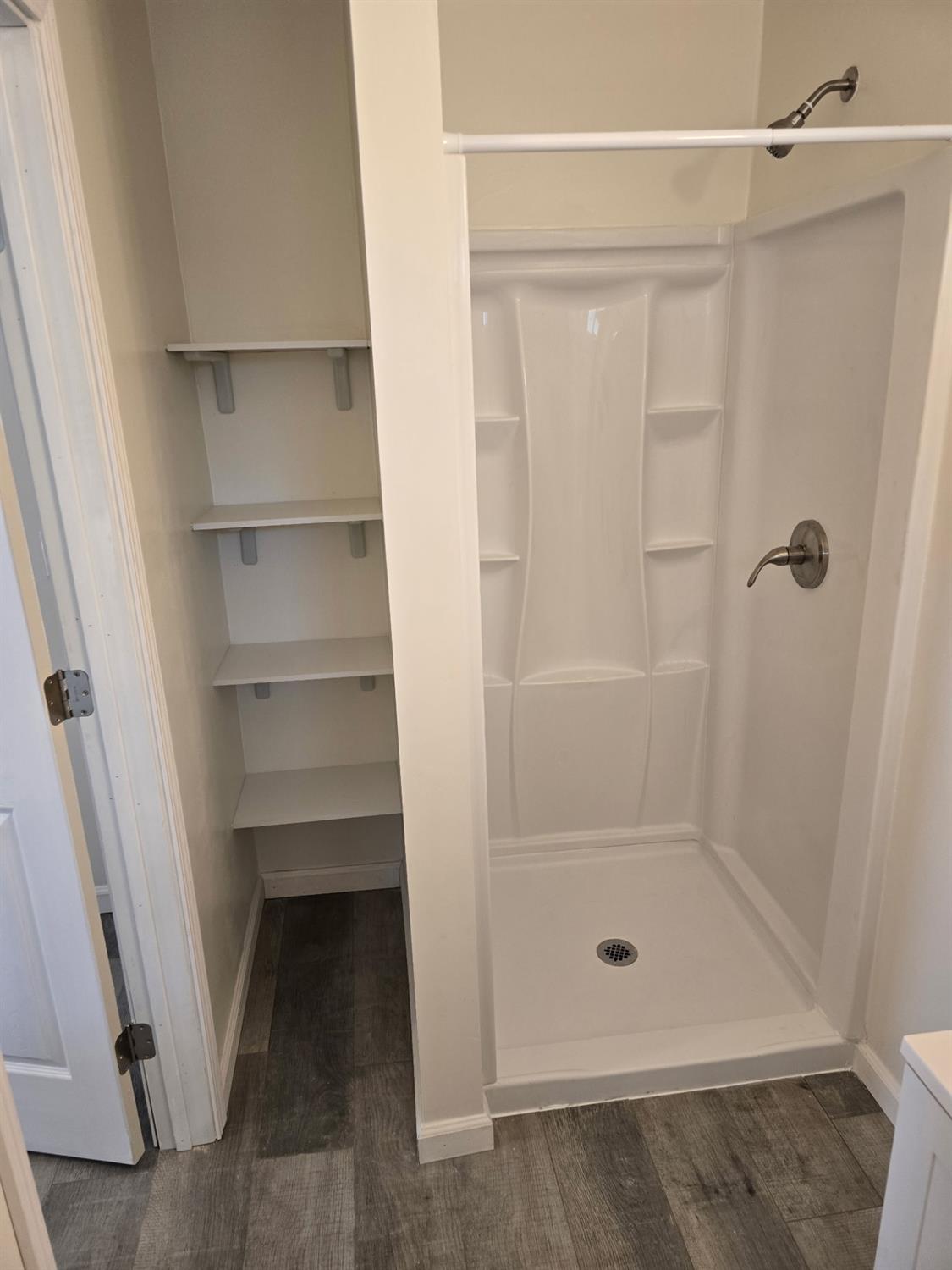 618 J St, Modesto, CA 95354