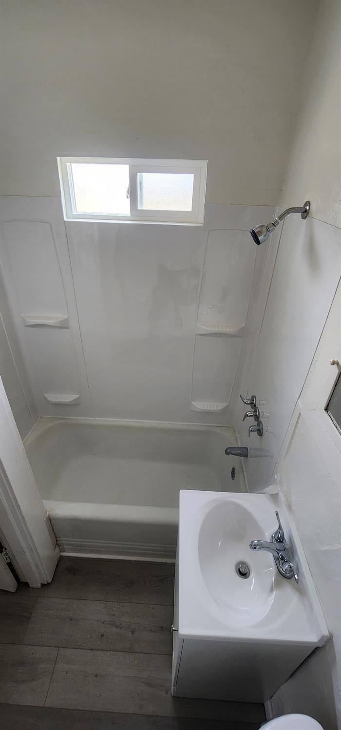 618 J St, Modesto, CA 95354