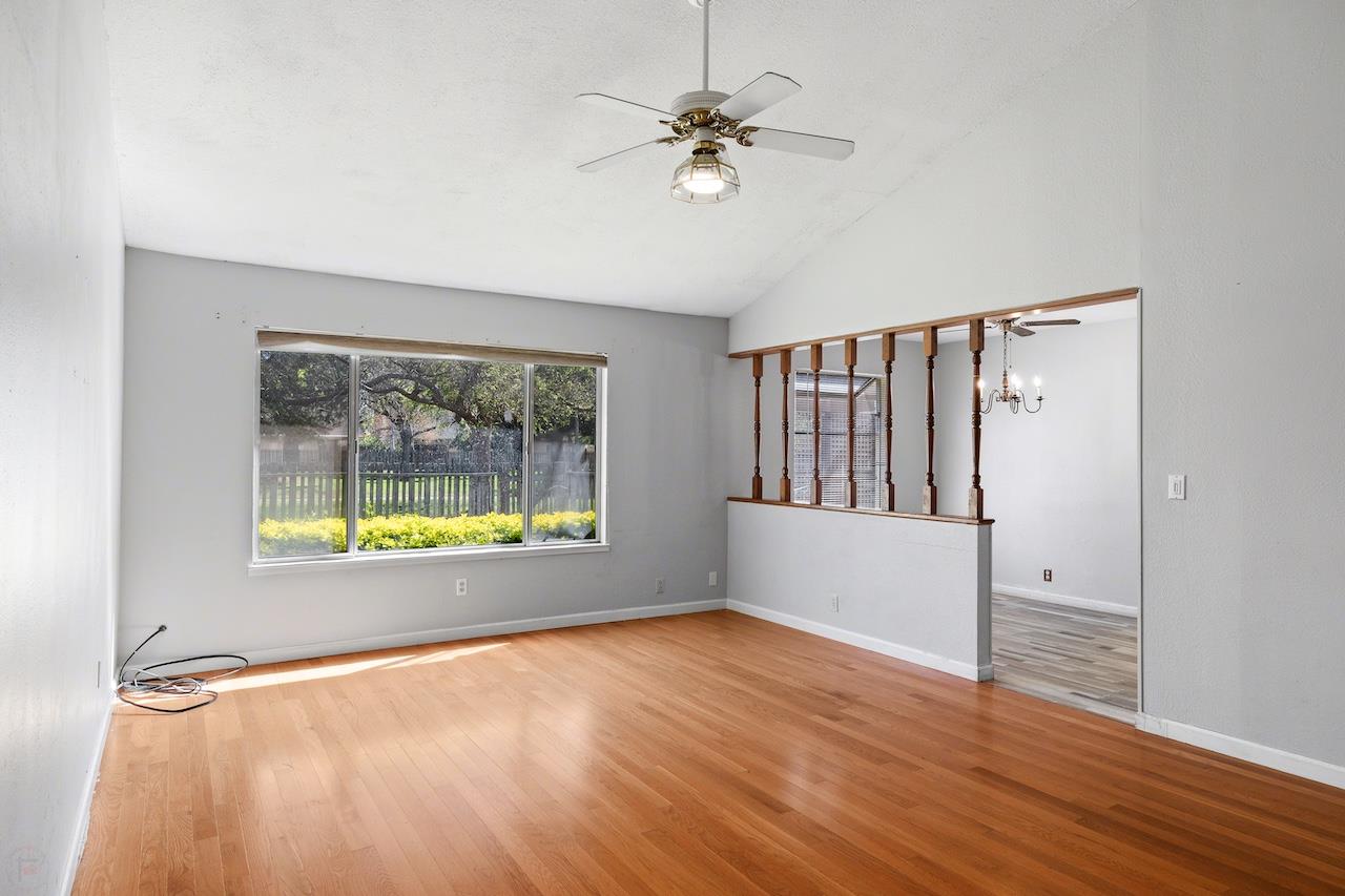 1460 Ridgecrest Dr, Manteca, CA 95336