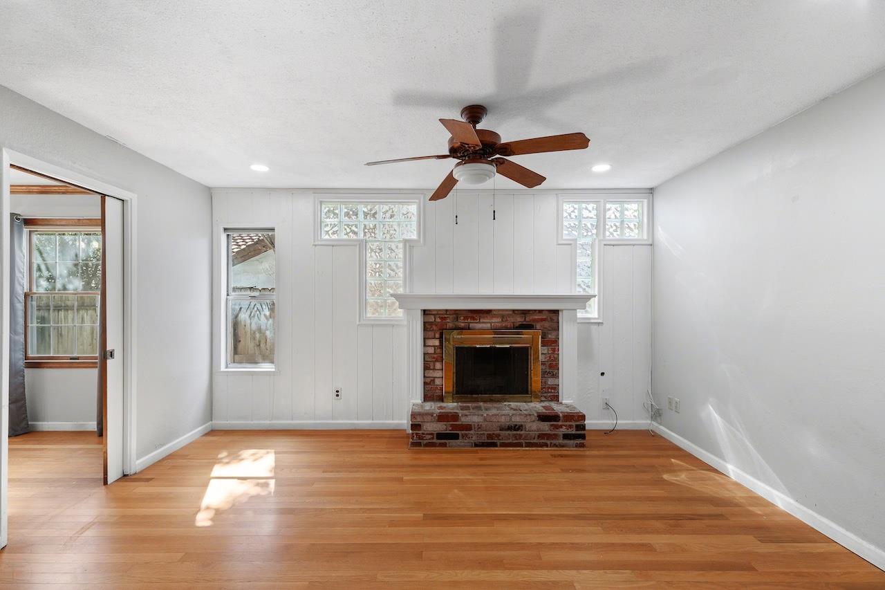 1460 Ridgecrest Dr, Manteca, CA 95336