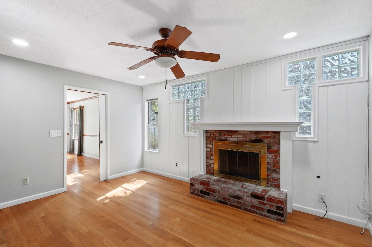 1460 Ridgecrest Dr, Manteca, CA 95336