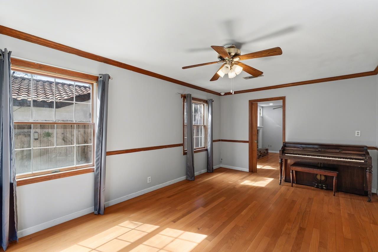 1460 Ridgecrest Dr, Manteca, CA 95336