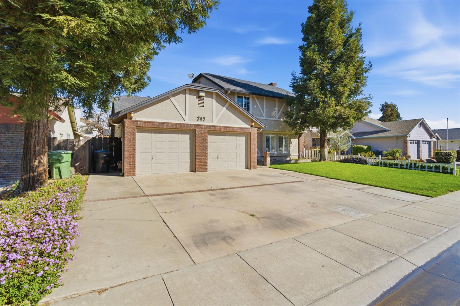 749 Nancy Dr, Ripon, CA 95366
