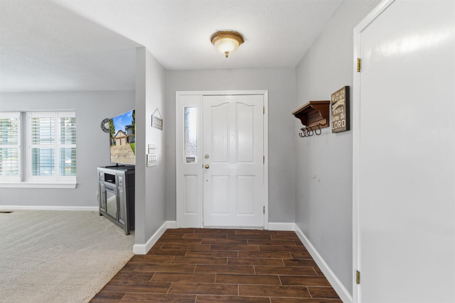 749 Nancy Dr, Ripon, CA 95366