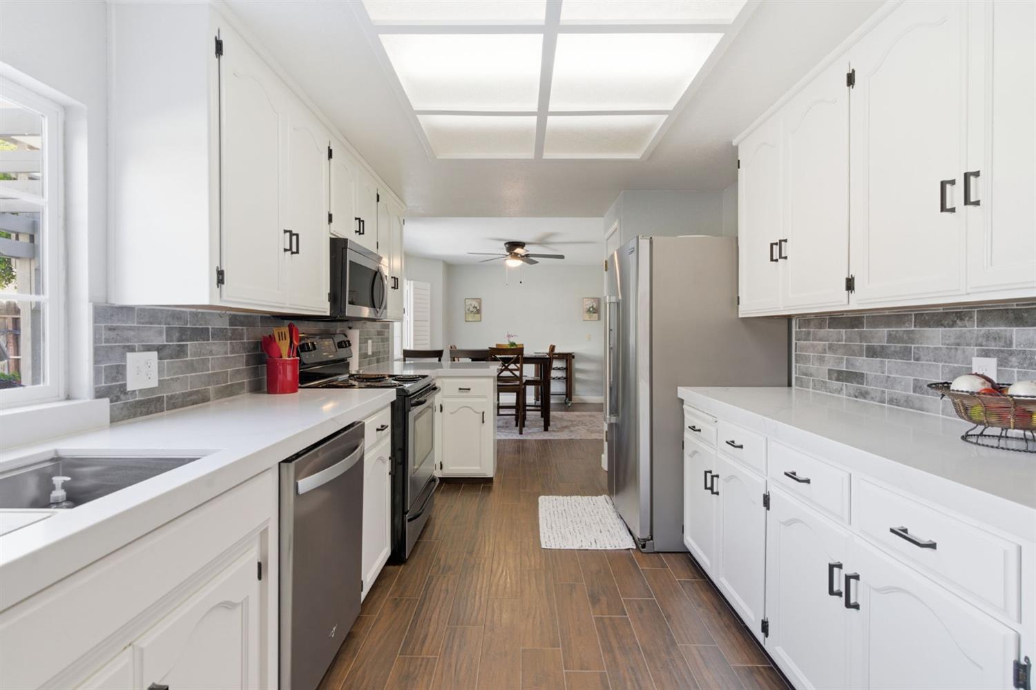 749 Nancy Dr, Ripon, CA 95366