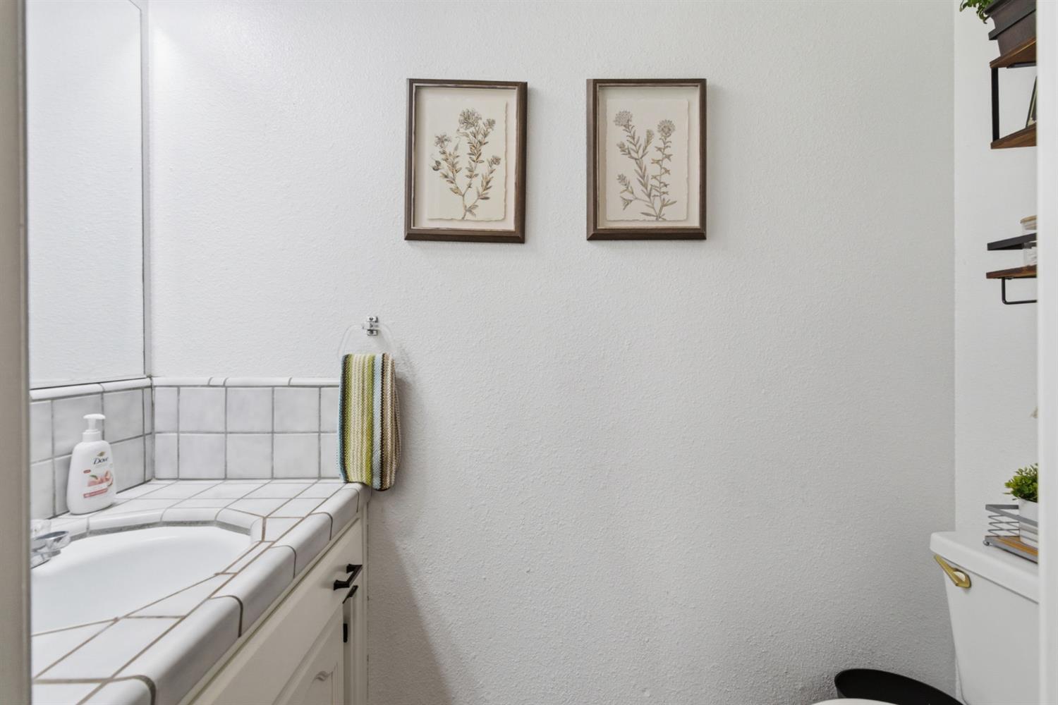 749 Nancy Dr, Ripon, CA 95366