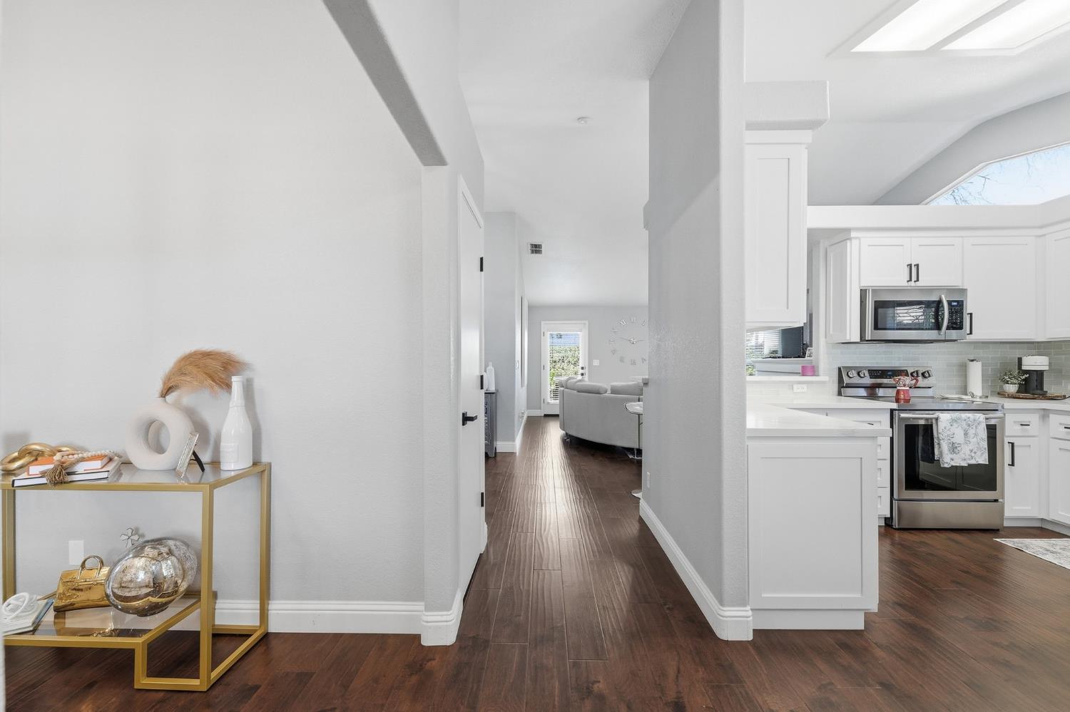 3409 Friar Tuck Way, Modesto, CA 95355