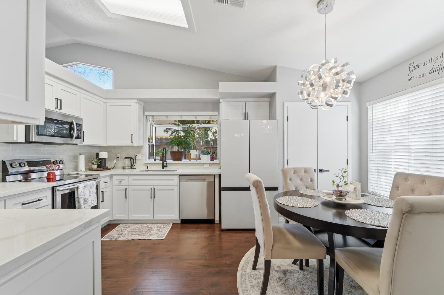 3409 Friar Tuck Way, Modesto, CA 95355