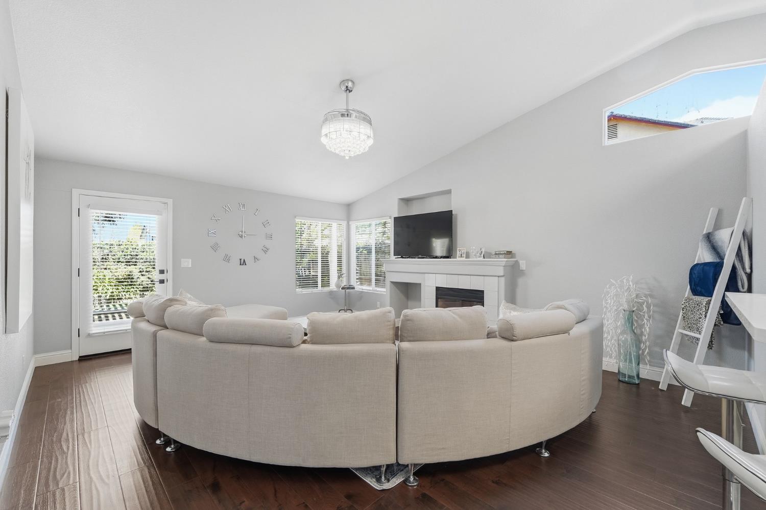 3409 Friar Tuck Way, Modesto, CA 95355