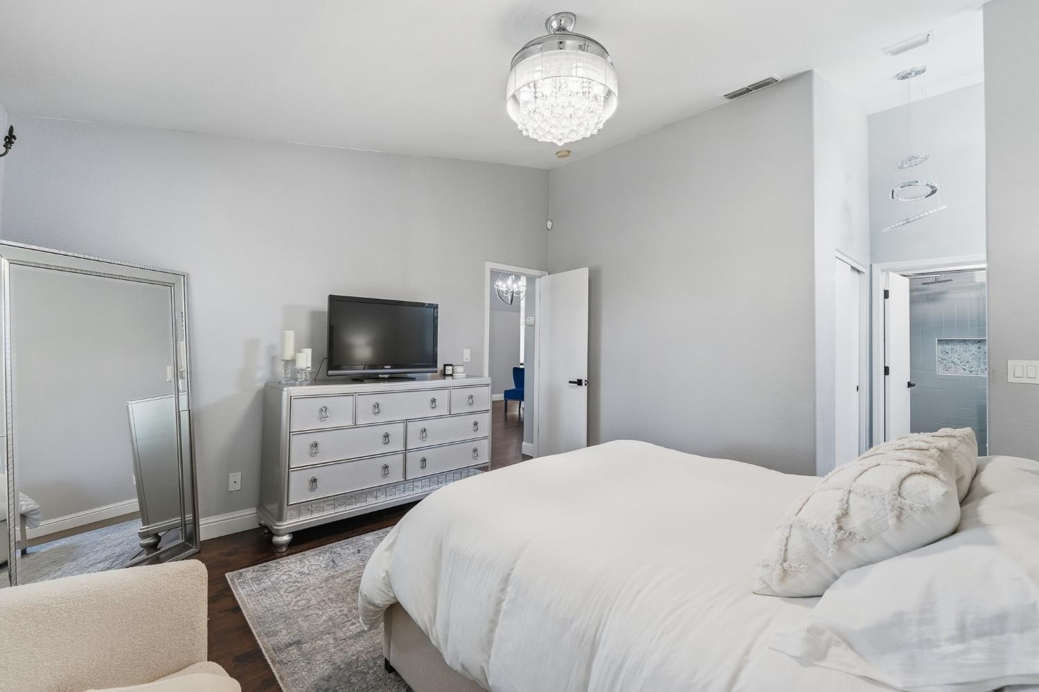 3409 Friar Tuck Way, Modesto, CA 95355